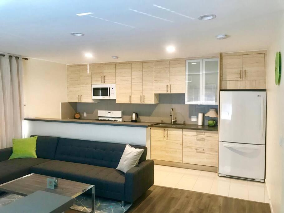 Private Modern Guesthouse With Backyard Лос Анджелис Екстериор снимка